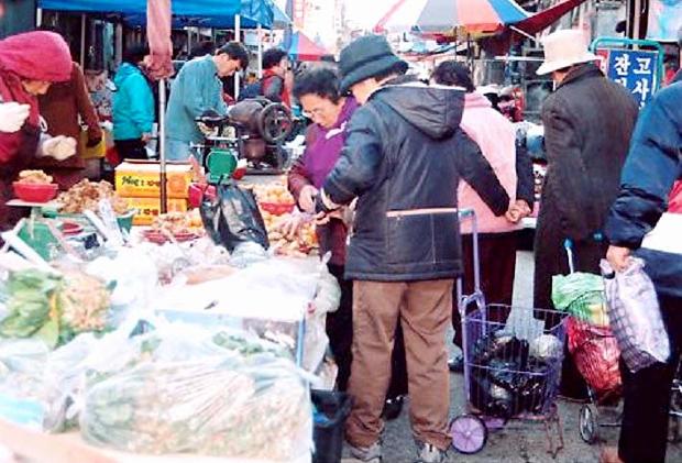 중앙시장 정비 전.후사진(2010.2.23)