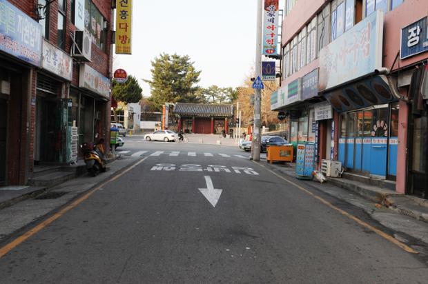 동헌앞전경(2008.12.9)