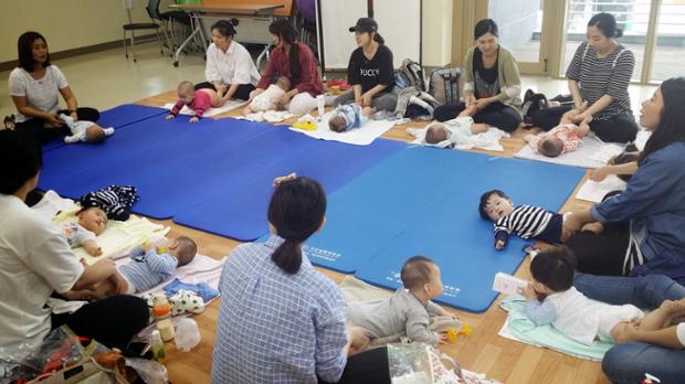 임산부 및 영유아 교육 프로그램 운영