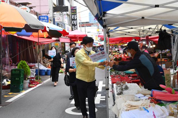 코로나19 전통시장 마스크착용 캠페인 2