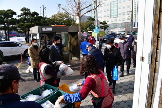 신년 복지시설 방문 격려_밥퍼