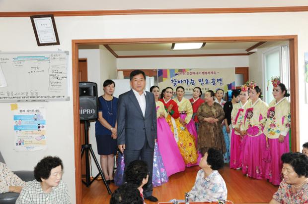 우정동 찾아가는 민요공연 개최_우정부녀경로당