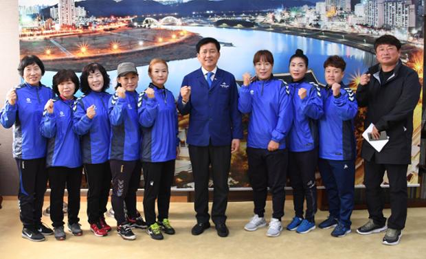 여자축구단내방