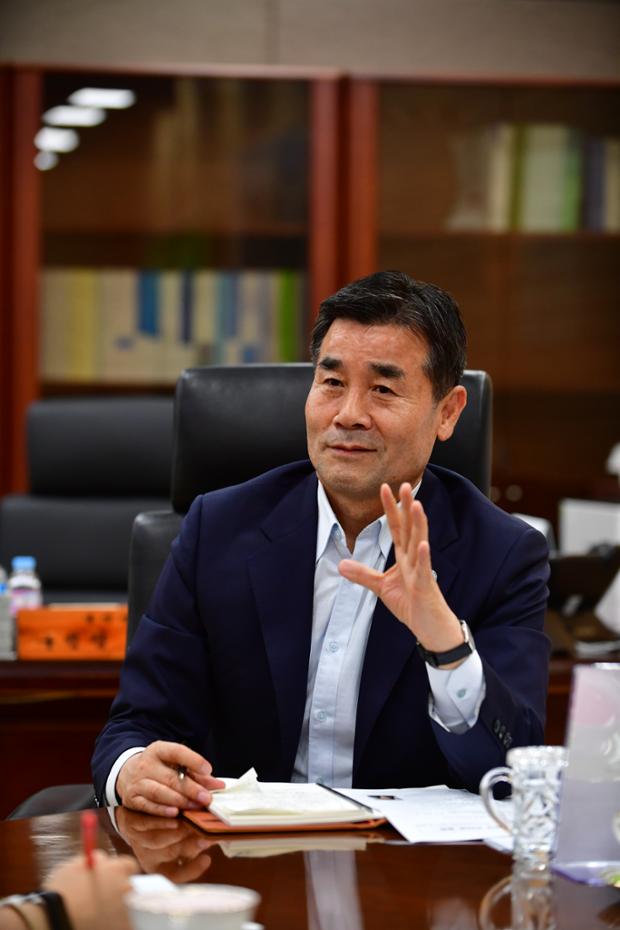 경상일보 인터뷰