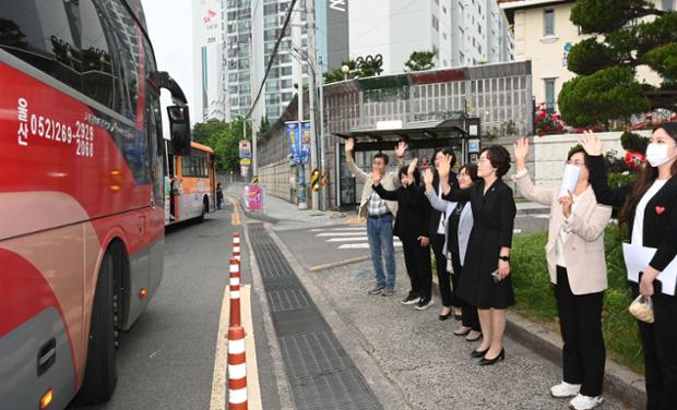 전몰군경미망인회 카네이션 행사
