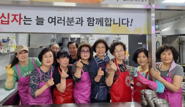 학성동 통장회, 급식봉사 실시