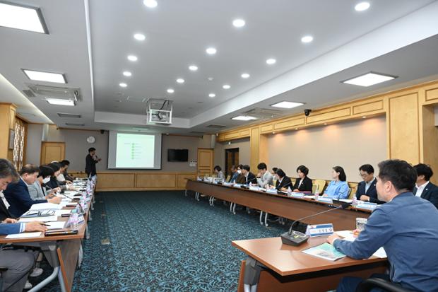 지능형 데이터 행정서비스 구축 기초조사 연구 용역 완료보고회