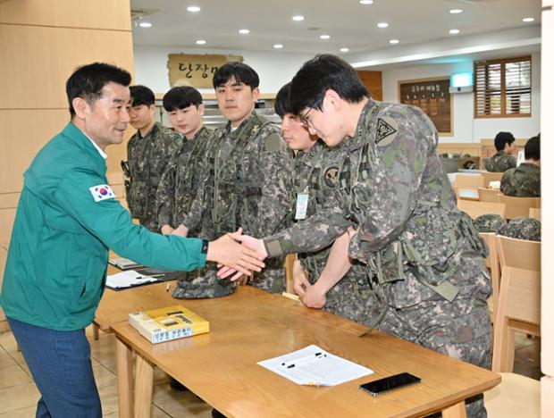 중구 기동대 화랑훈련 격려