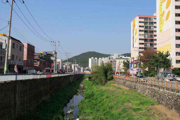 명정천