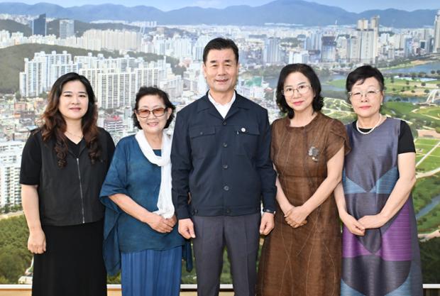울산공예협동조합 임원진 내방