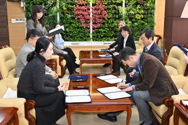 지역산업맞춤형 일자리 창출 지원사업 업무 협약