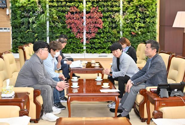 학성동 청년회 내방
