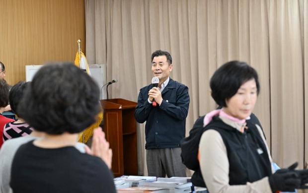 복산동 선거봉투작업 격려