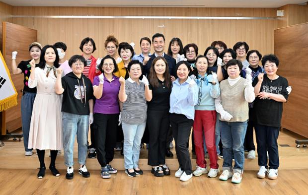 성안동 선거봉투작업 격려