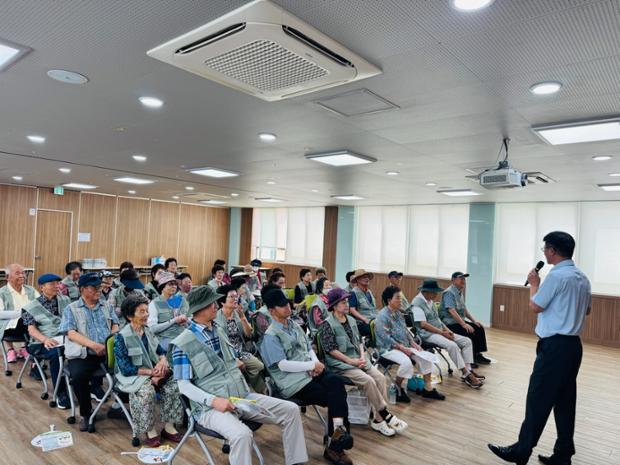 중구, 반구2동 노인일자리 참여자 대상 아동학대 예방 교육 진행