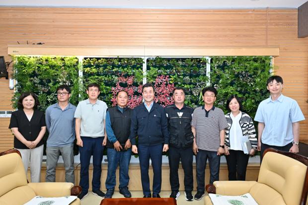 척척기동대 대원 티타임