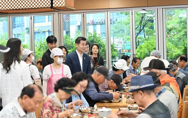 함월노인복지관 경로식당 봉사자 격려