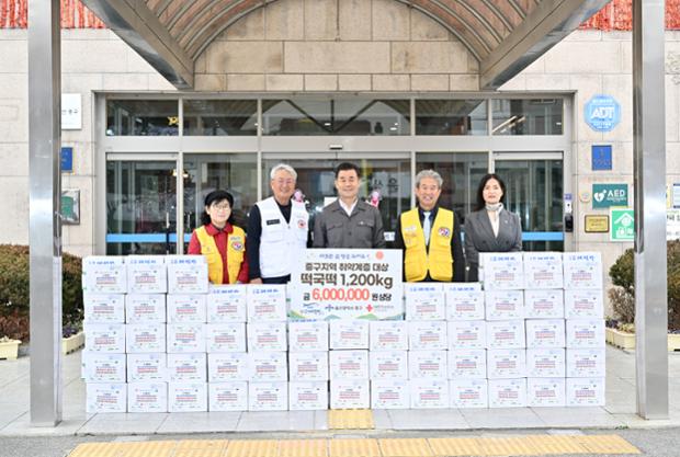 울산고래떡방협동조합, 600만 원 상당 이웃돕기 떡국떡 전달