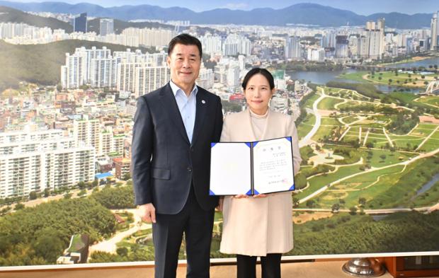 중구, 중구소년소녀합창단 단장 위촉장 수여식 개최