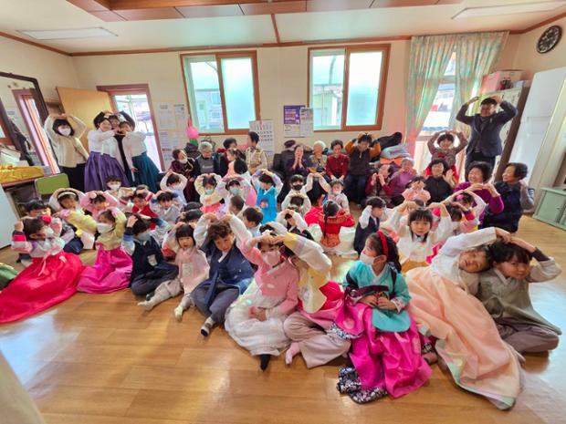 병영2동 도담어린이집  설맞이 경로당 명절인사