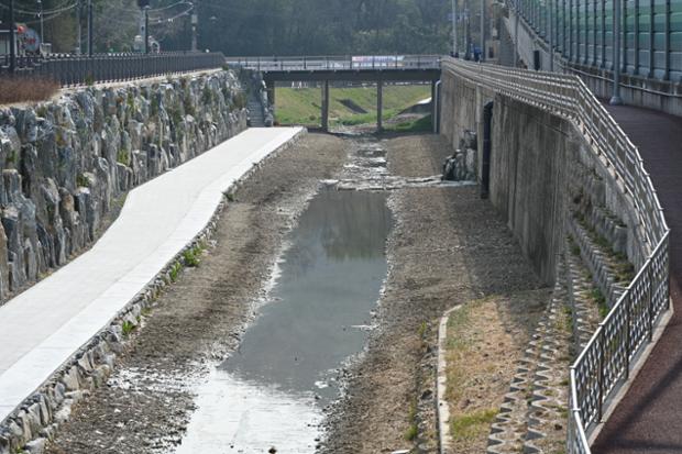 명정천 생태하천의 여러 모습-1. 산책로