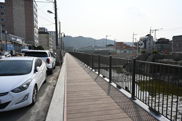 명정천 생태하천의 여러 모습-5. 나무데크로 등