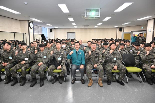 김영길 울산 중구 통합방위협의회 의장, 우정동 예비군동대 작계훈련 격려