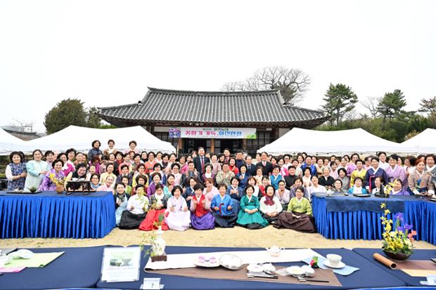 ‘봄 정취 물씬’…제34회 화전놀이 개최