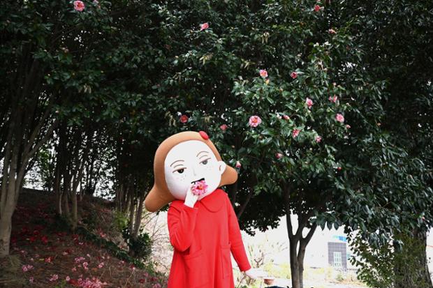 울산 중구 MBC 문화동산 - 동백꽃과 벚꽃(1)