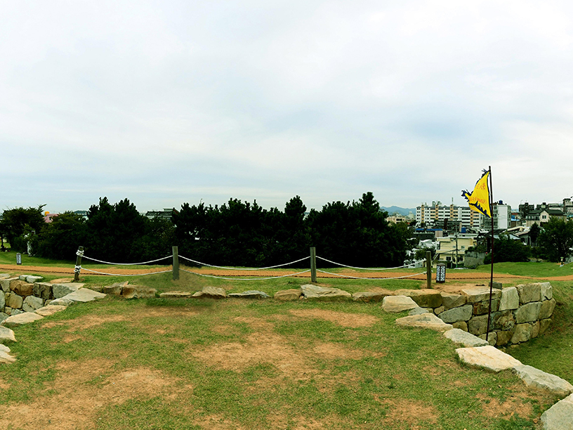 경상좌도 병영성과 외솔 최현배길메인 이미지