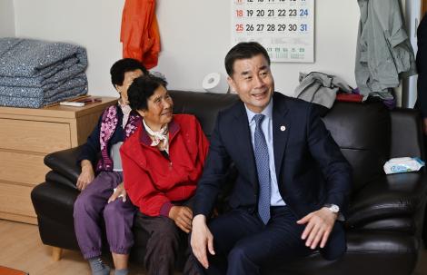 길촌경로당 어버이날 행사 이미지