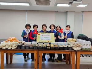 다운동 지역사회보장협의체 설맞이 명절음식세트 지원 이미지