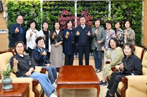 김영길 중구청장, 복산동 그린리더협의회 회원 환담