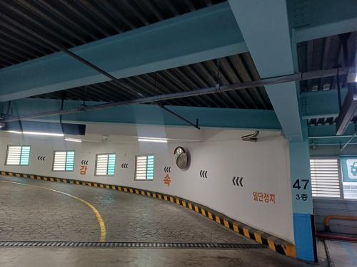 중구, 옥교공영주차장 부식 철골재 보수 공사 마무리