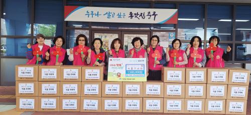 학성동 지역사회보장협의체, 저소득 1인 가구 위한 식품 꾸러미 전달