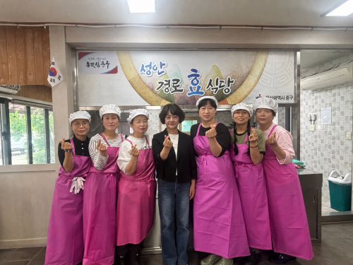 성안동 새마을부녀회, 성안경로식당에서 정기 급식 봉사활동 실시