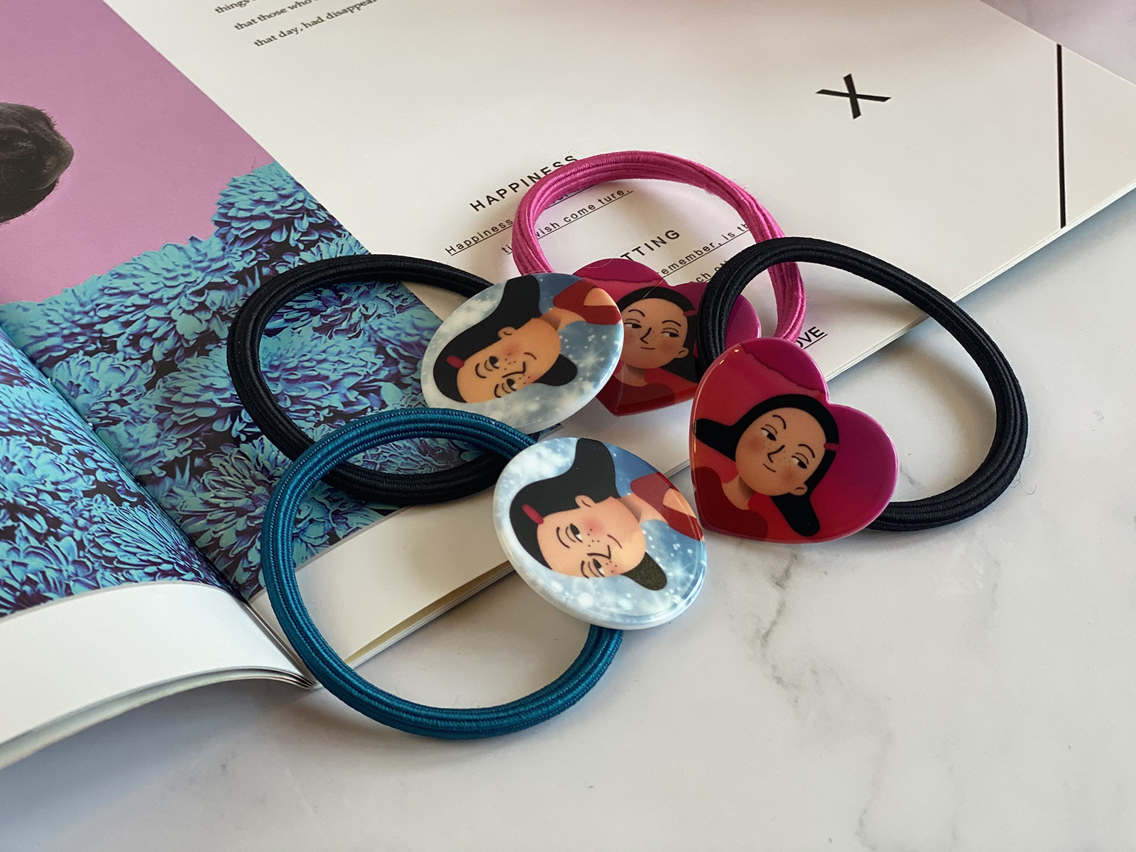 머리끈 2종(분홍, 파랑) 이미지