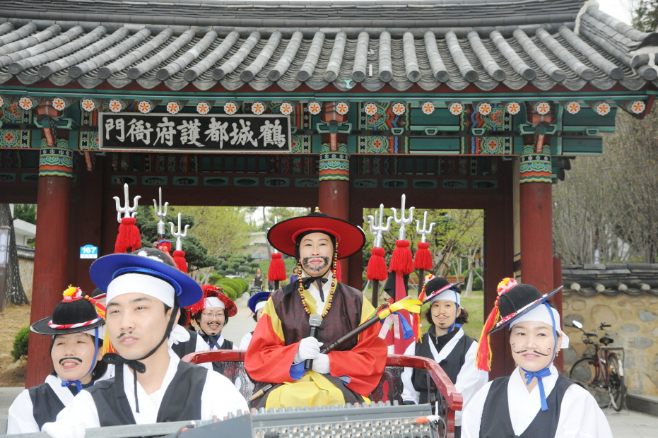도호부사 행차 재현 이미지