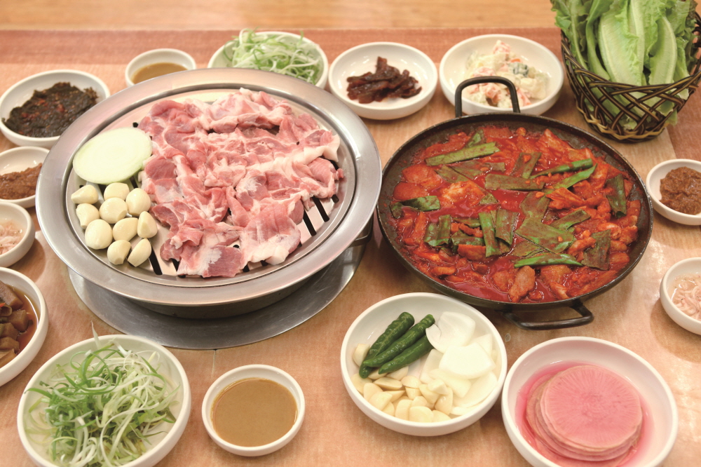 다운목살구이식당 이미지